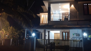 Click here to view the details of Centre Home Homestay 